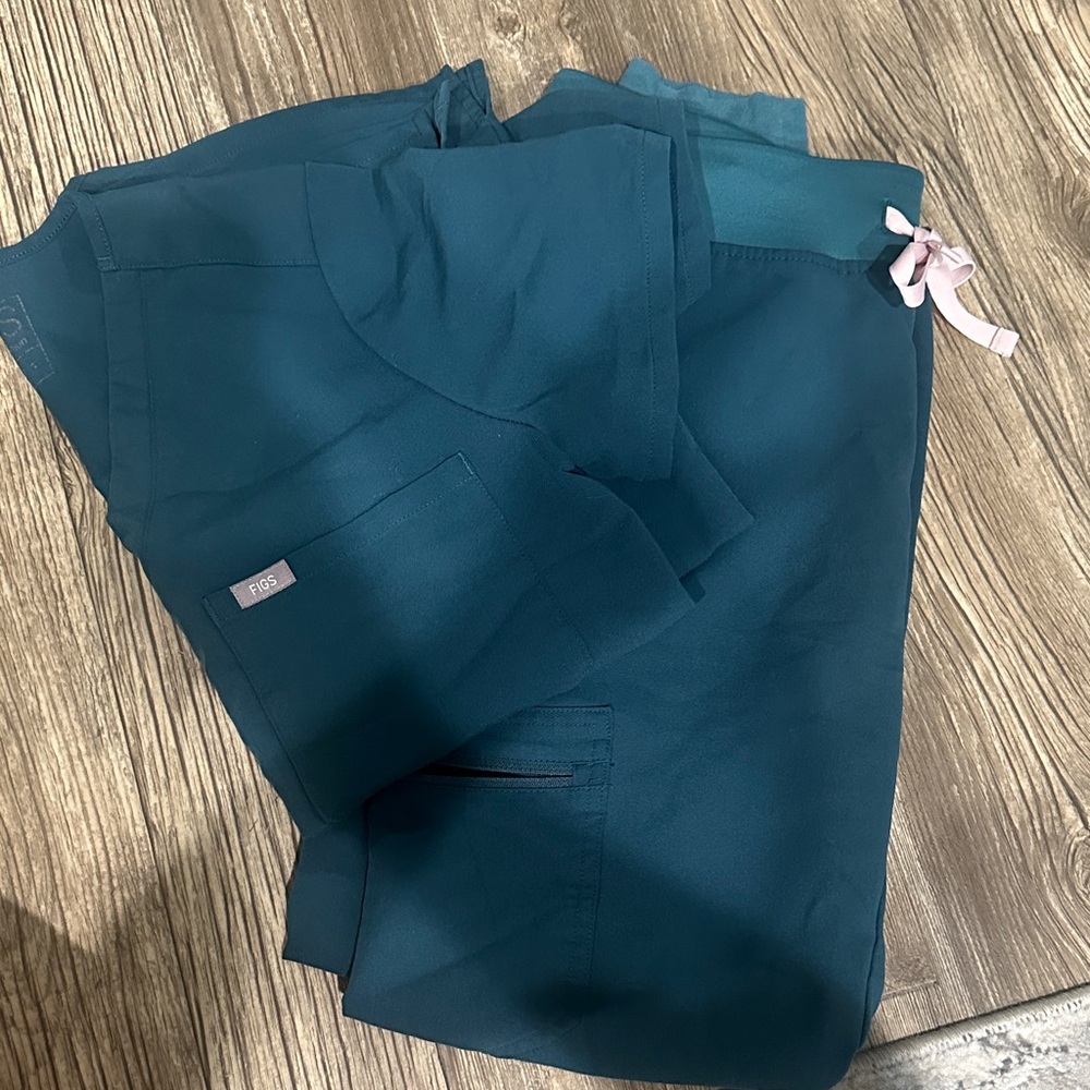 Figs Caribbean Blue Jogger Pants and Scrub Top Pair with Pink Accent